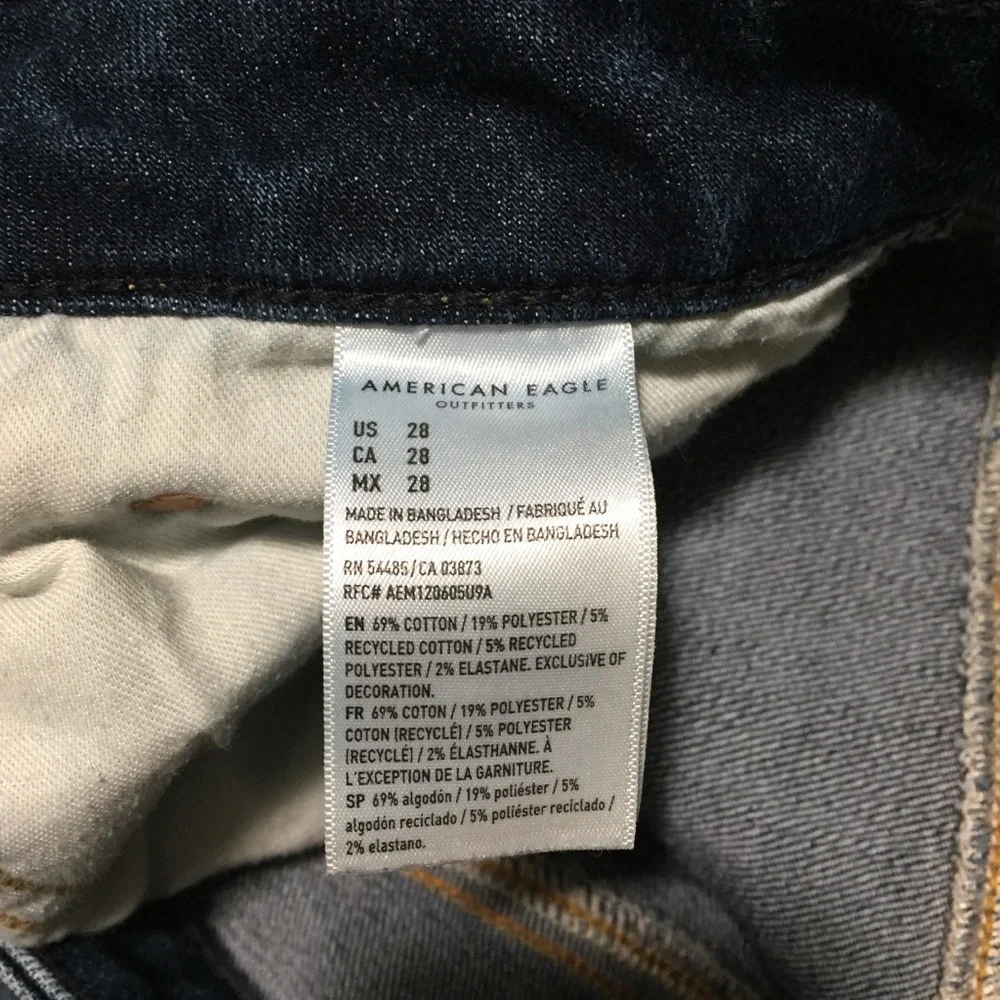 American Eagle Airflex Jean Shorts Men’s 28 Blue Denim (Inseam 9.5) Raw Hem
